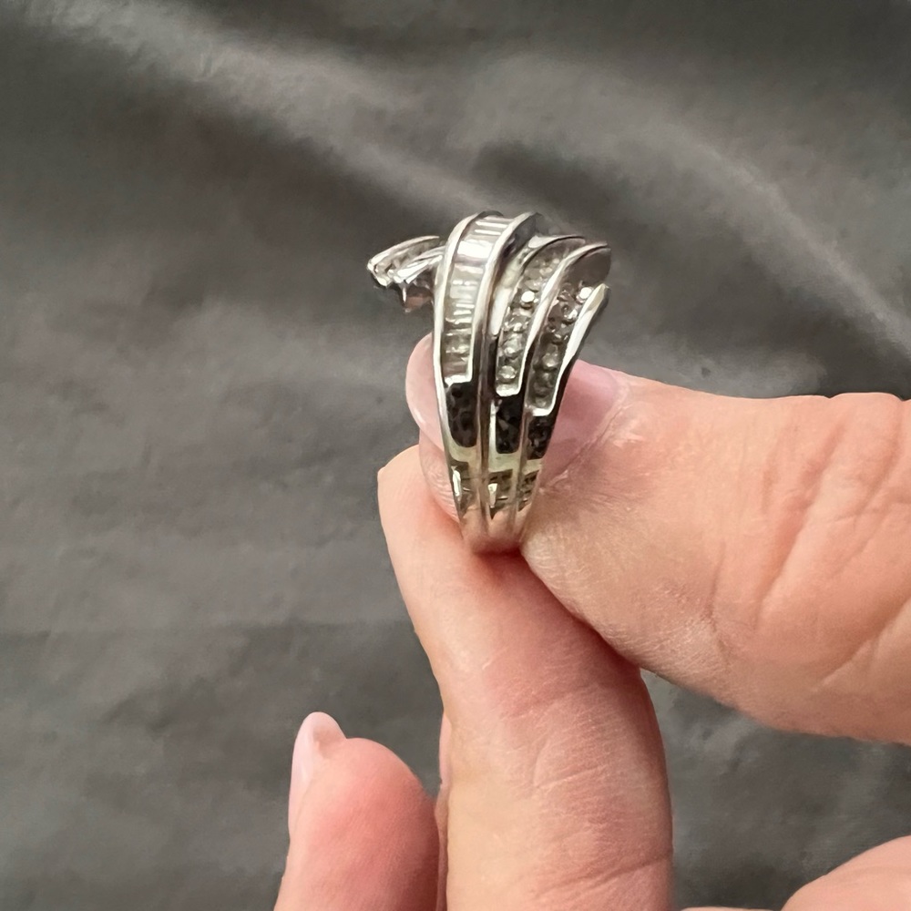 Diamond ring